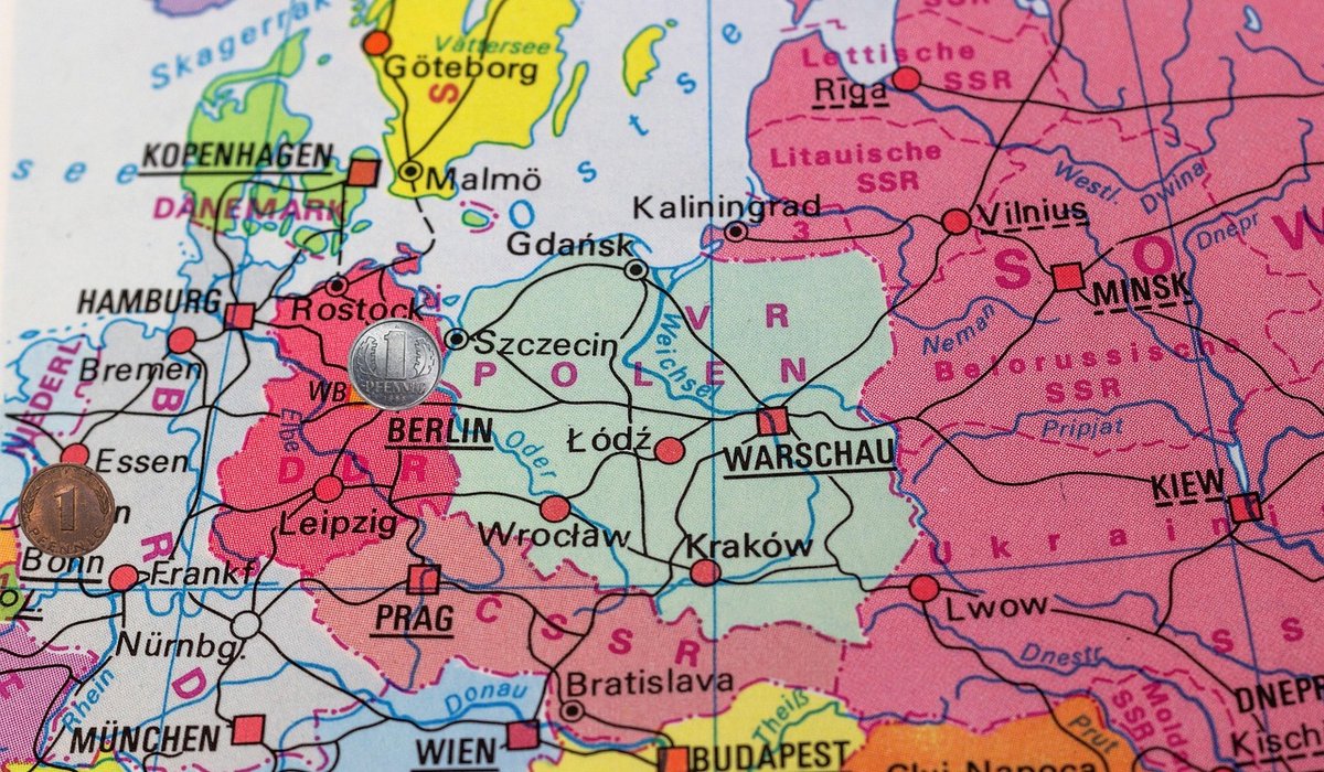 Spotting valuable error coins in everyday pocket change